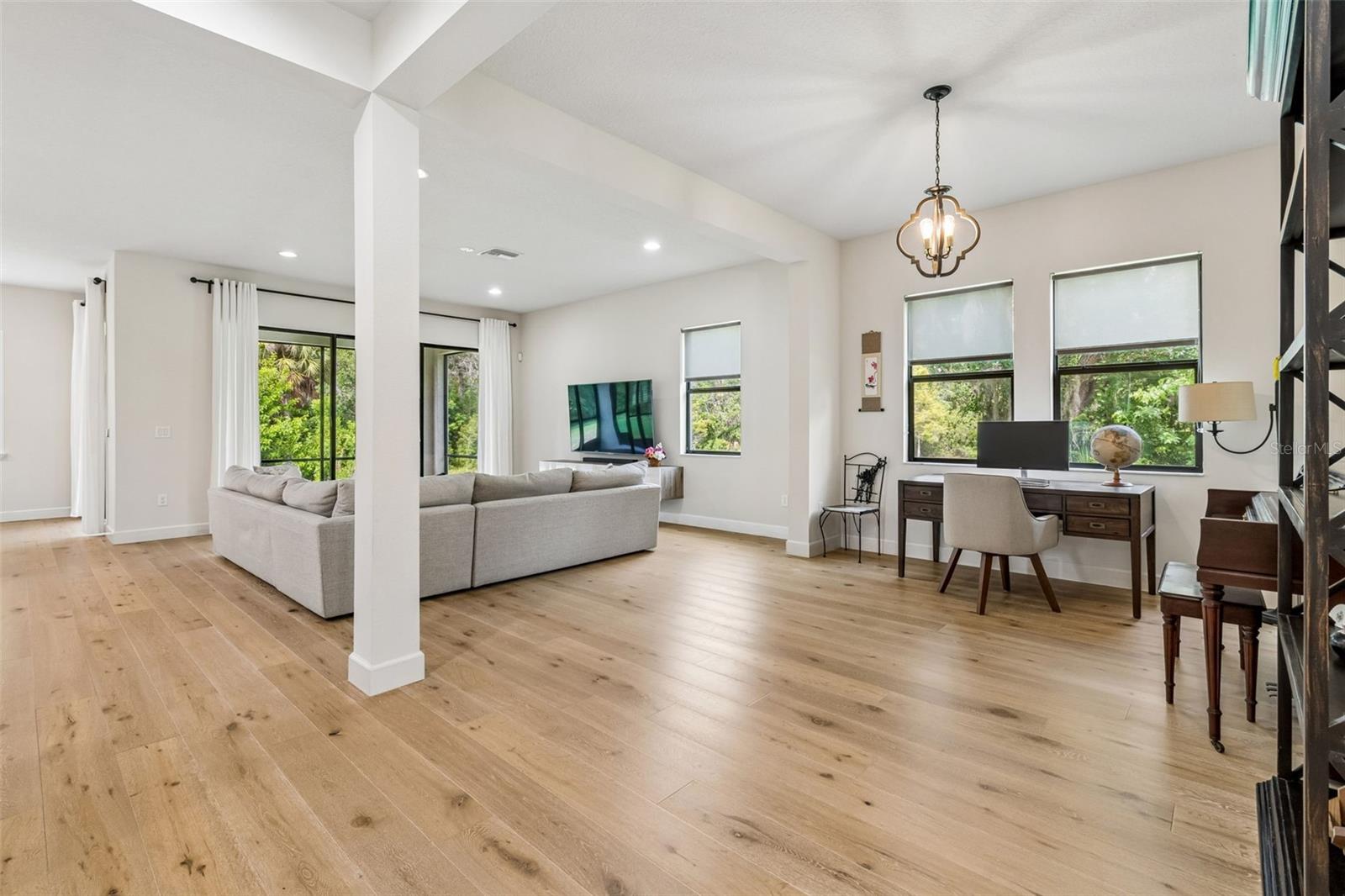 7872 MARSH POINTE DR — photo 9