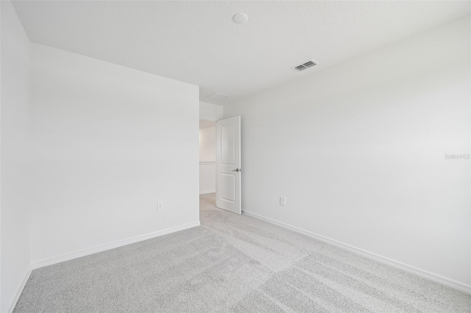 9014 OPTIMIST WAY — photo 25