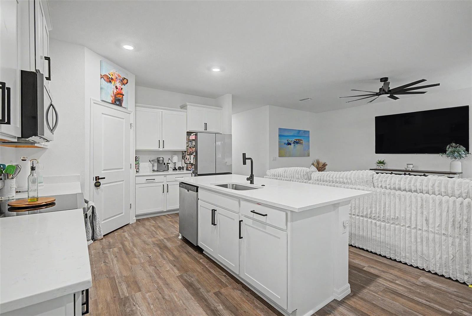 7815 WHEAT STONE DR — photo 10
