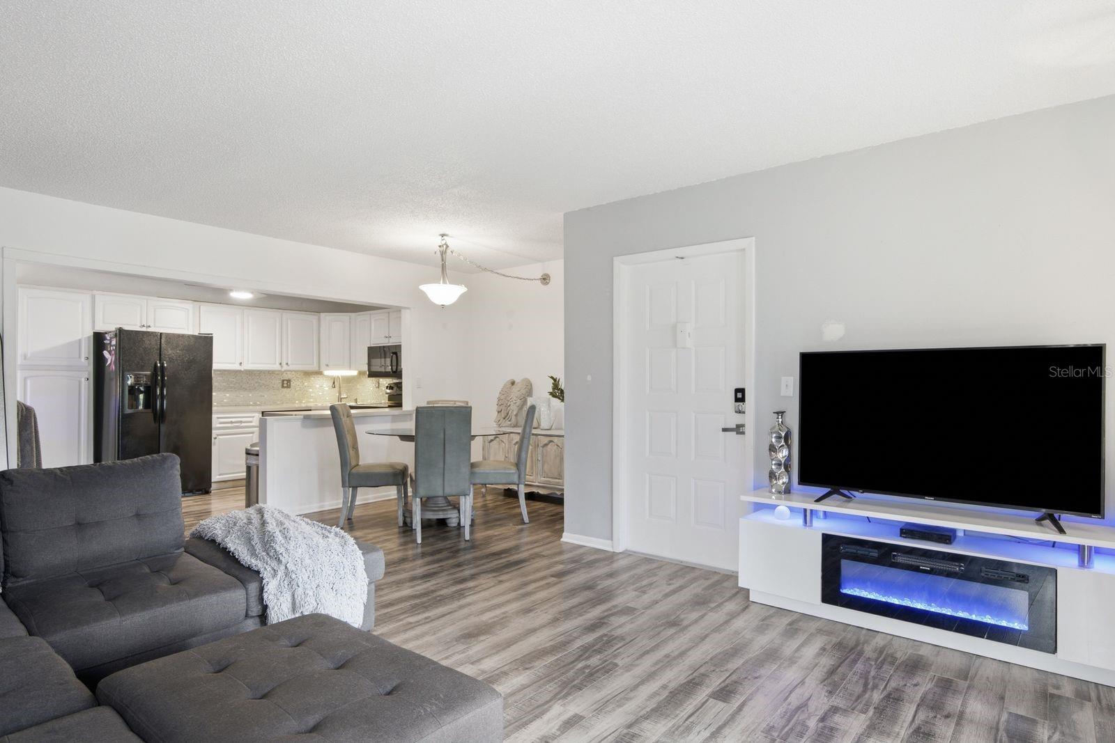1179 PINE RIDGE CIR W #G1 — photo 4