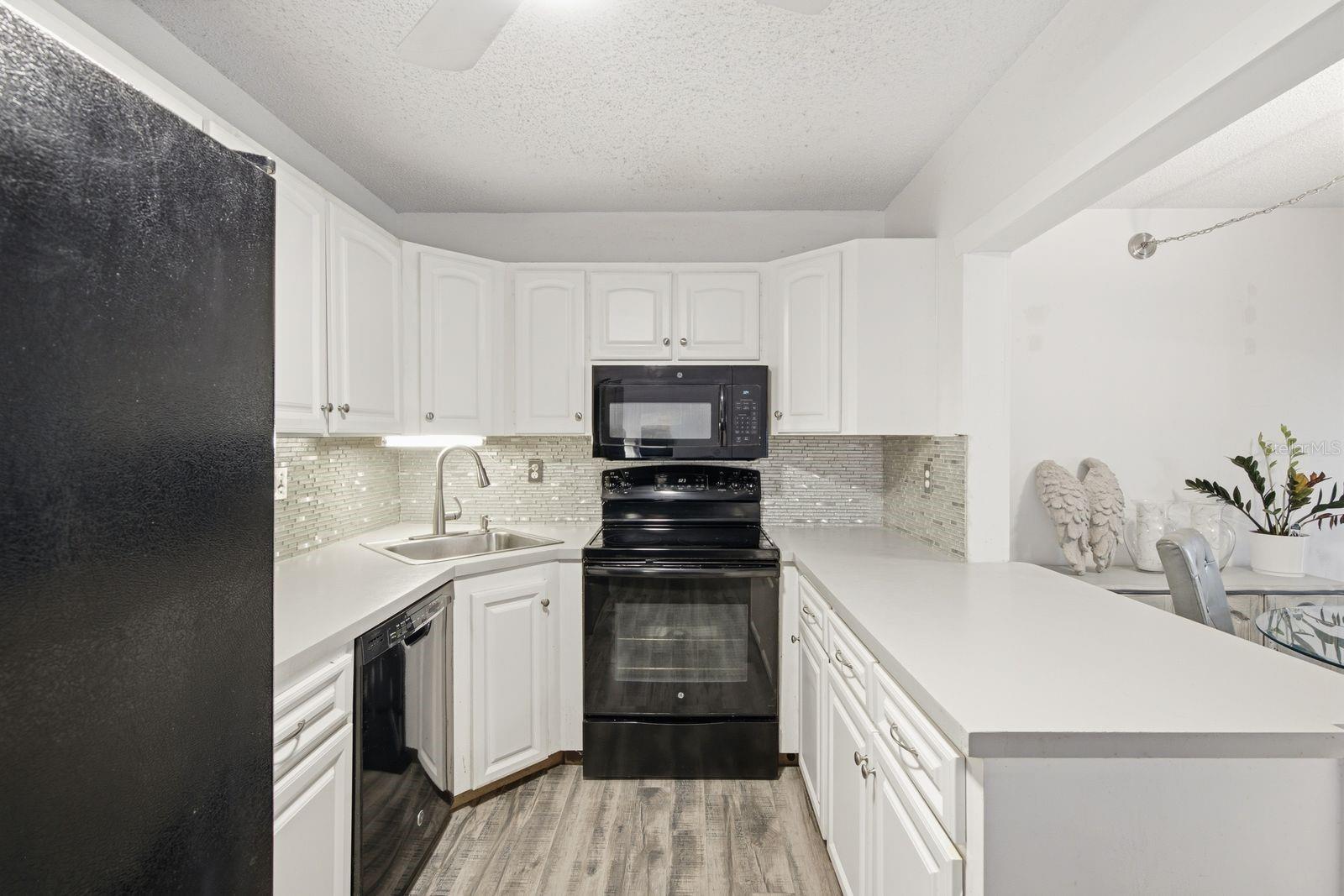 1179 PINE RIDGE CIR W #G1 — photo 8