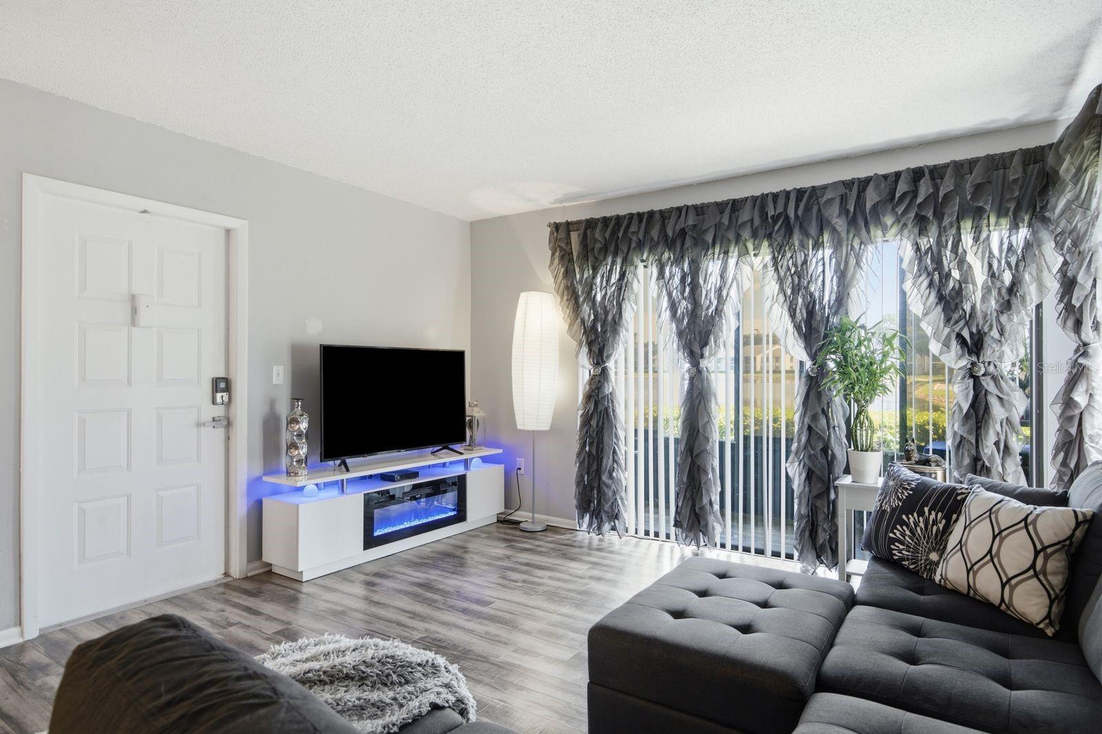 1179 PINE RIDGE CIR W #G1 — photo 3