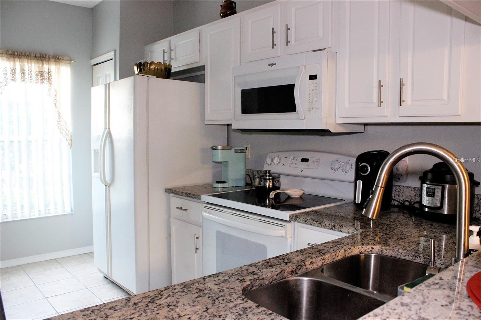 1247 REDONDO WAY #1247 — photo 4