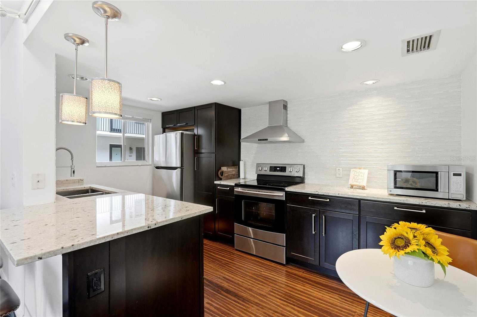 125 5TH AVE NE #210 — photo 7