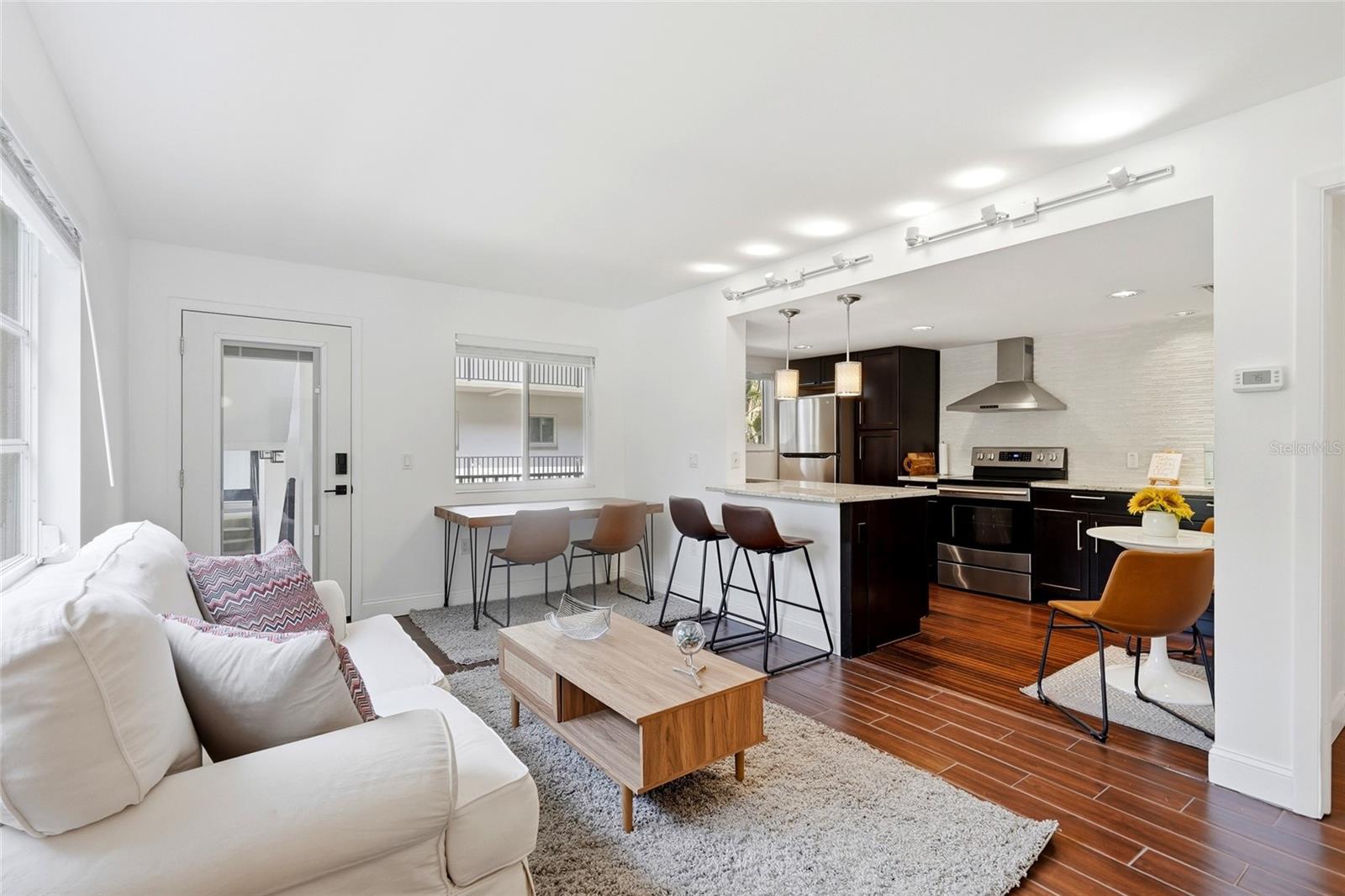 125 5TH AVE NE #210 — photo 6