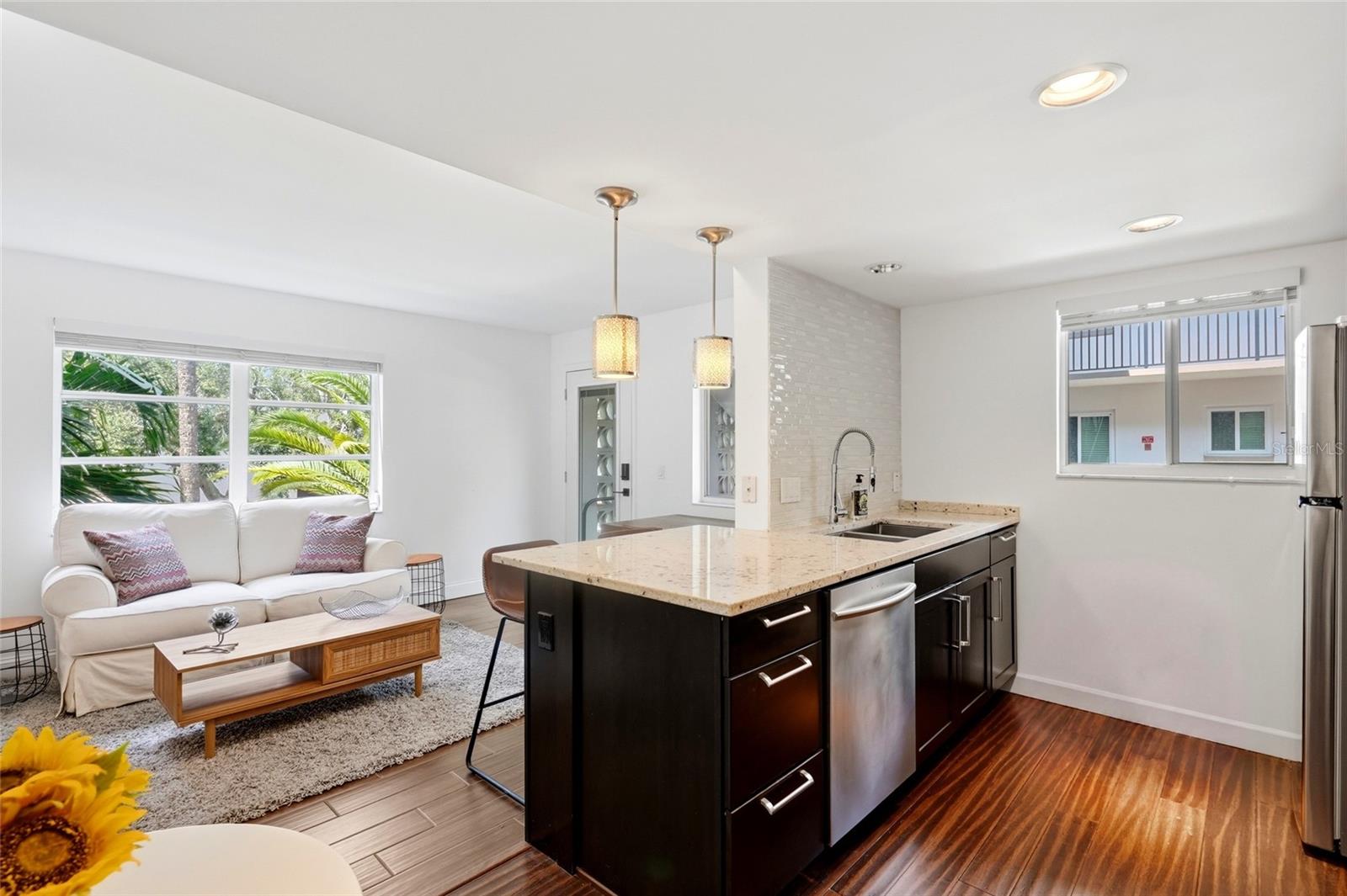 125 5TH AVE NE #210 — photo 8