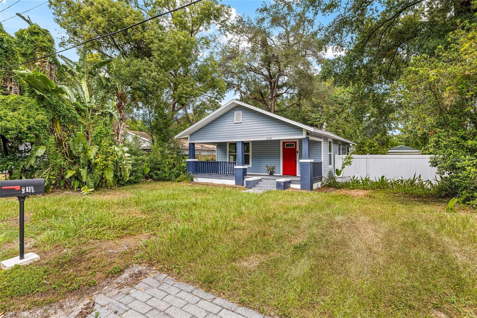210 E CLUSTER AVE — photo 2