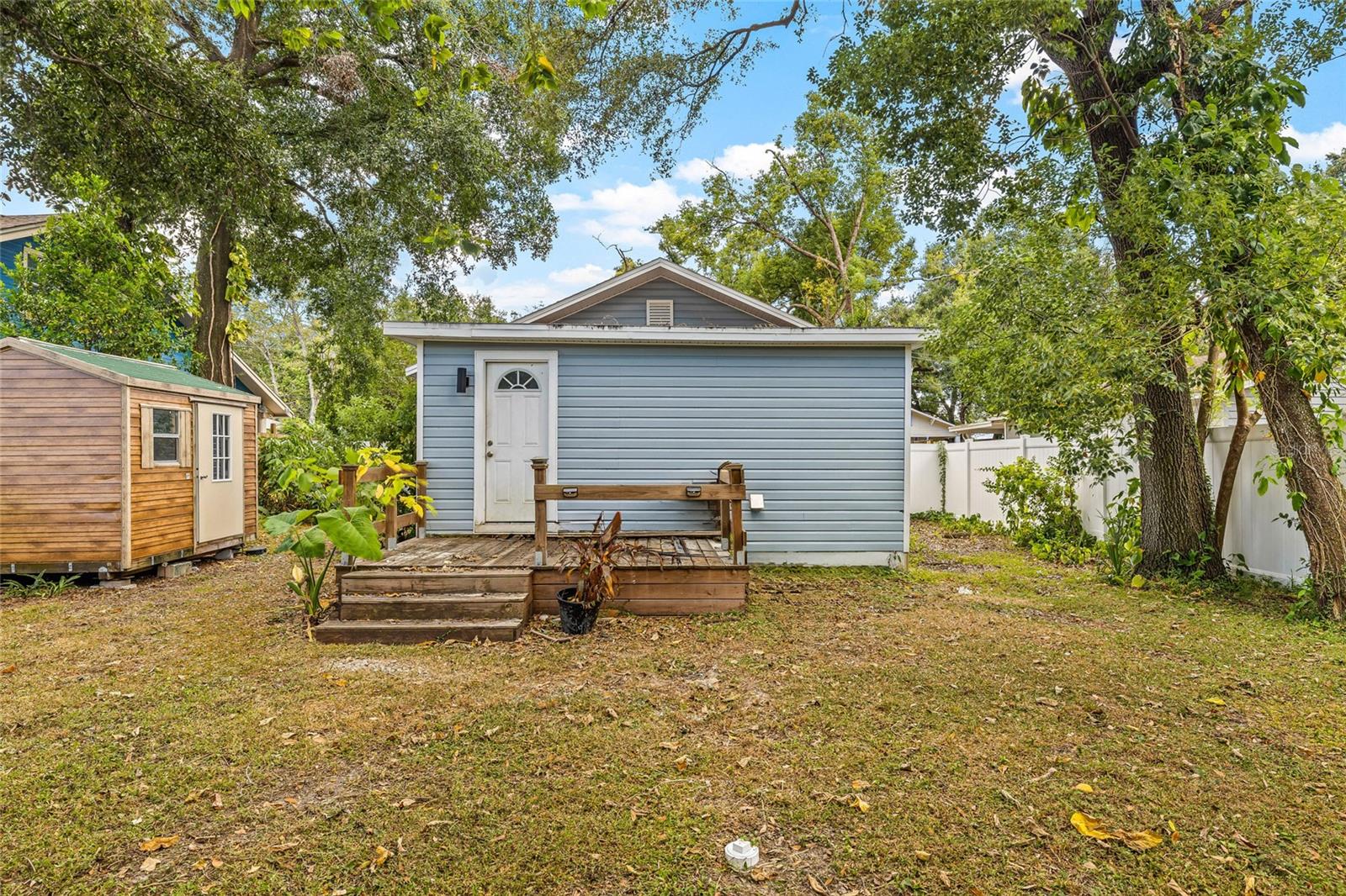 210 E CLUSTER AVE — photo 33