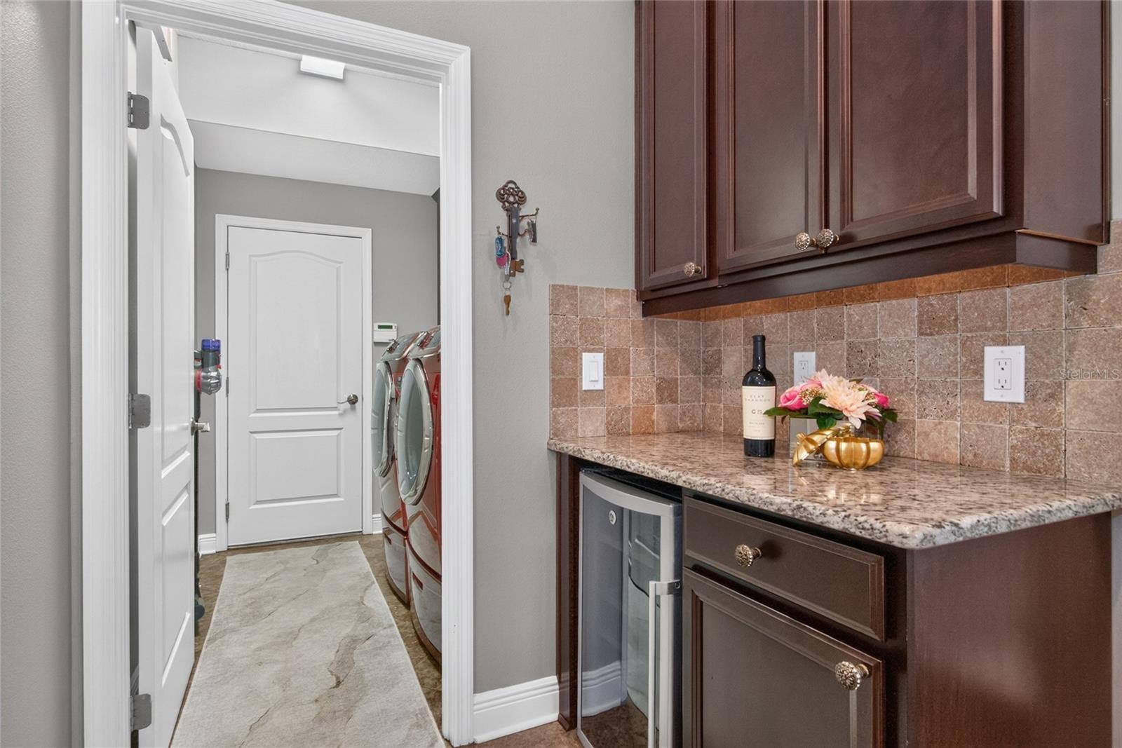 2823 COLEWOOD LN — photo 35