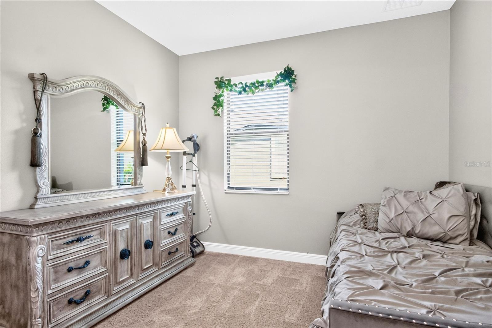 2823 COLEWOOD LN — photo 26