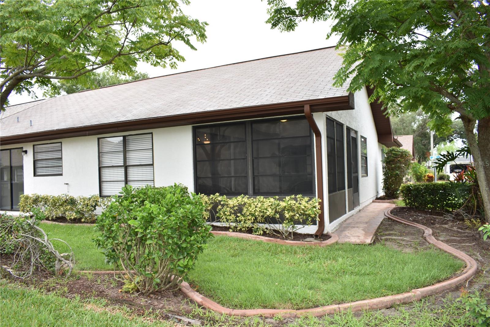 1702 AURA CT — photo 33