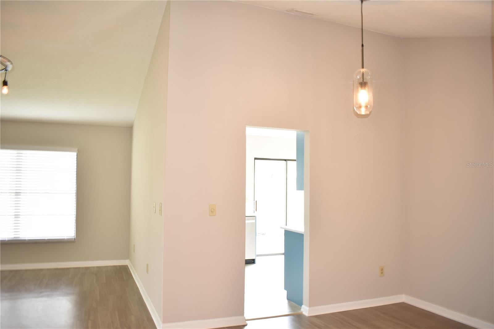 1702 AURA CT — photo 5