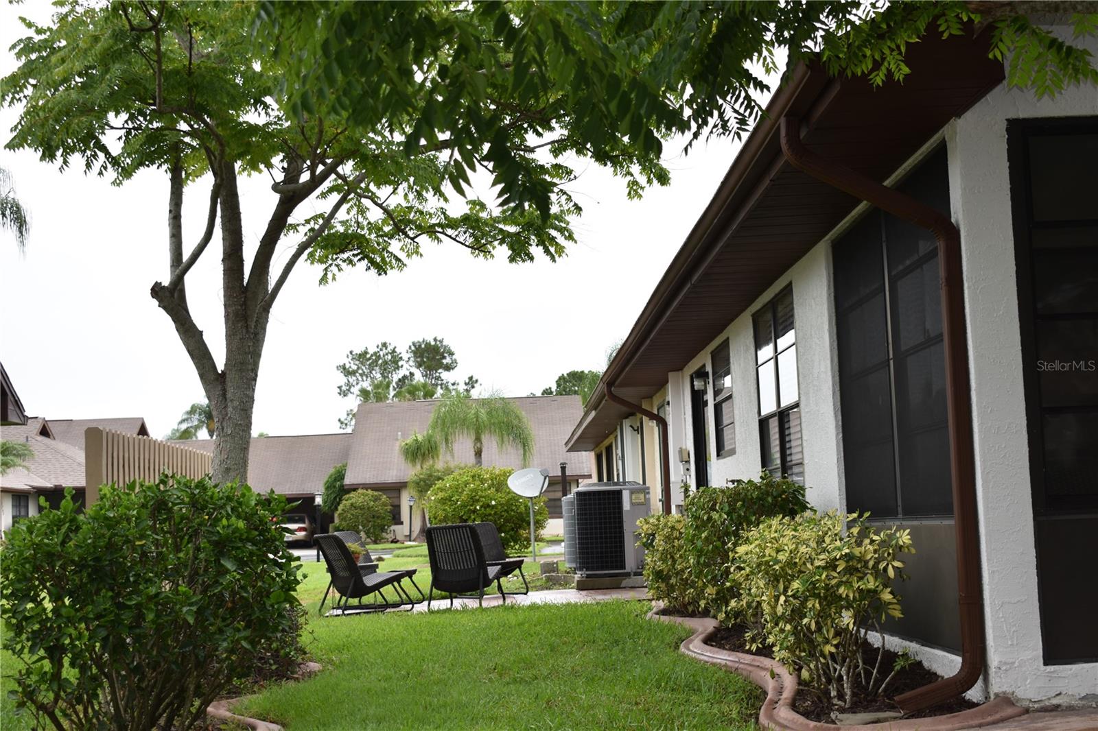 1702 AURA CT — photo 32