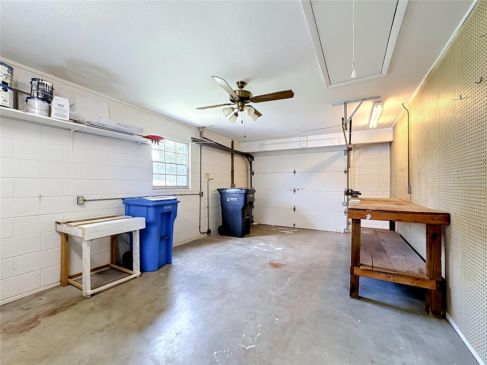 514 W HILDA DR — photo 47