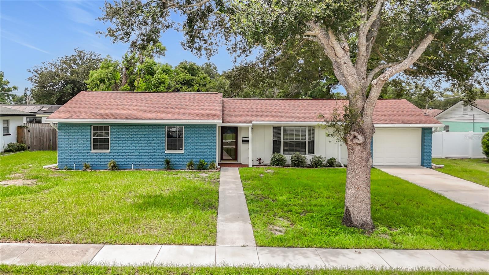 514 W HILDA DR — photo 2