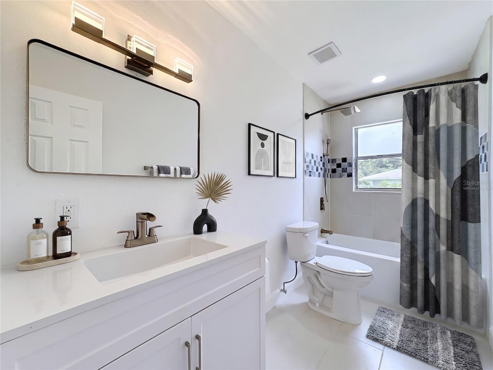 514 W HILDA DR — photo 43