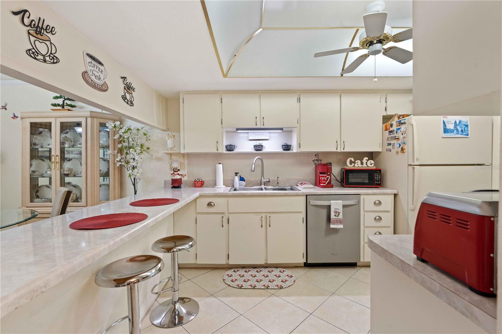 7623 RADCLIFFE CIR #211A — photo 5