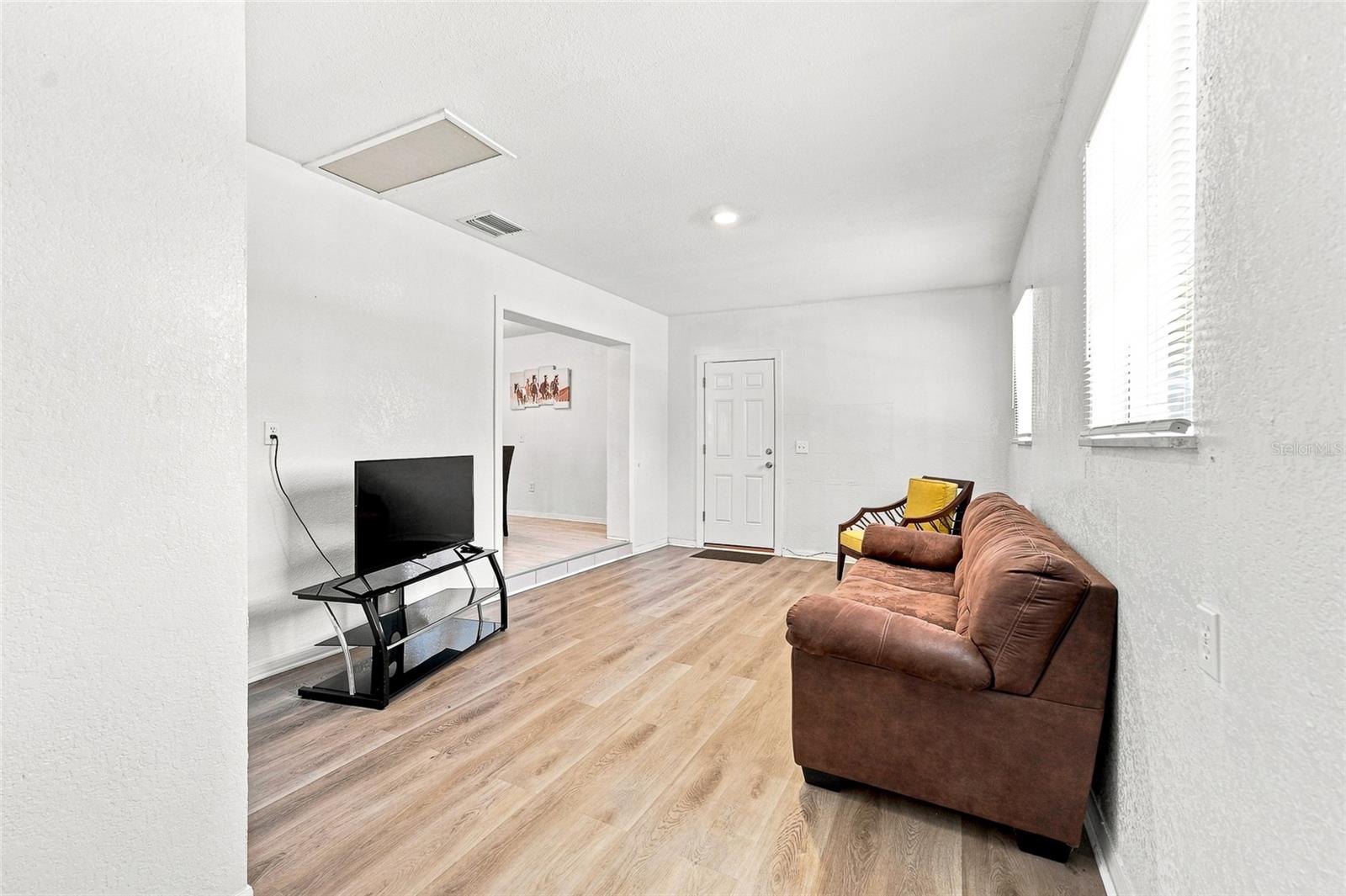 4015 RIVER HILLS DR — photo 22