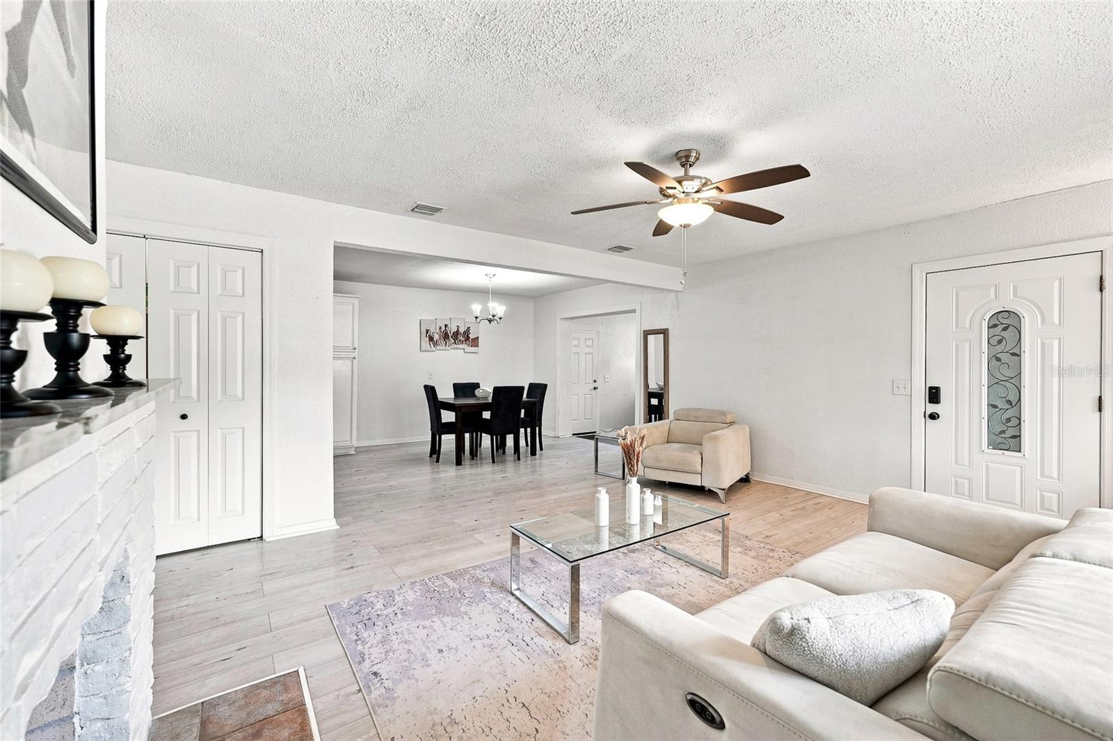 4015 RIVER HILLS DR — photo 9