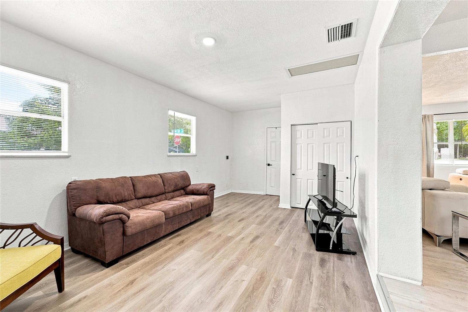 4015 RIVER HILLS DR — photo 20