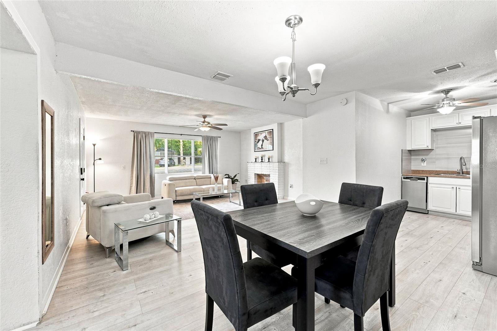 4015 RIVER HILLS DR — photo 15