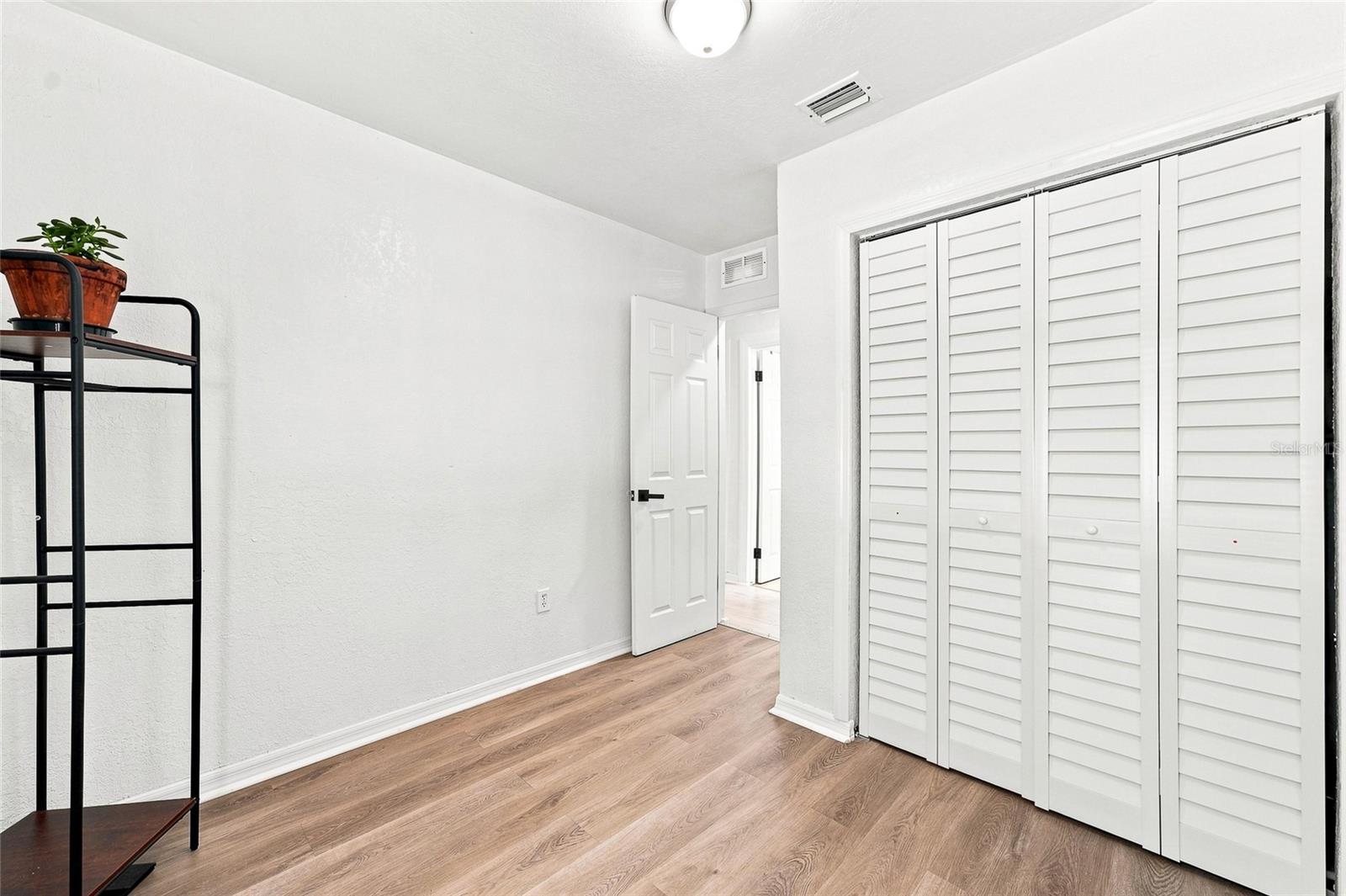 4015 RIVER HILLS DR — photo 26