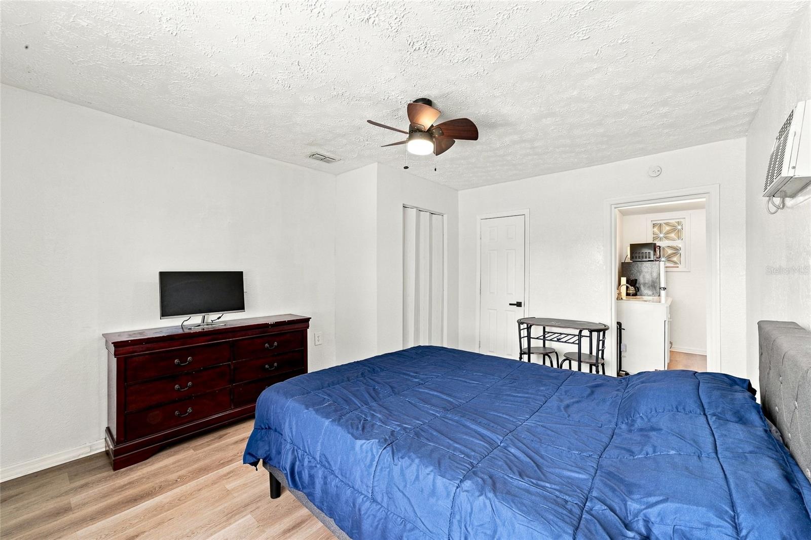 4015 RIVER HILLS DR — photo 37