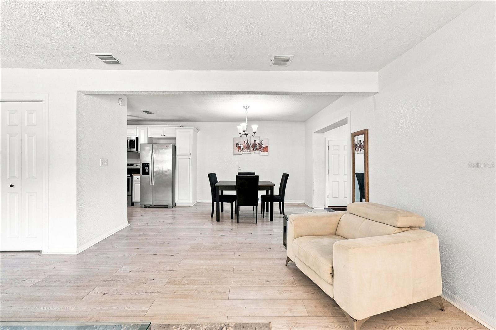 4015 RIVER HILLS DR — photo 13