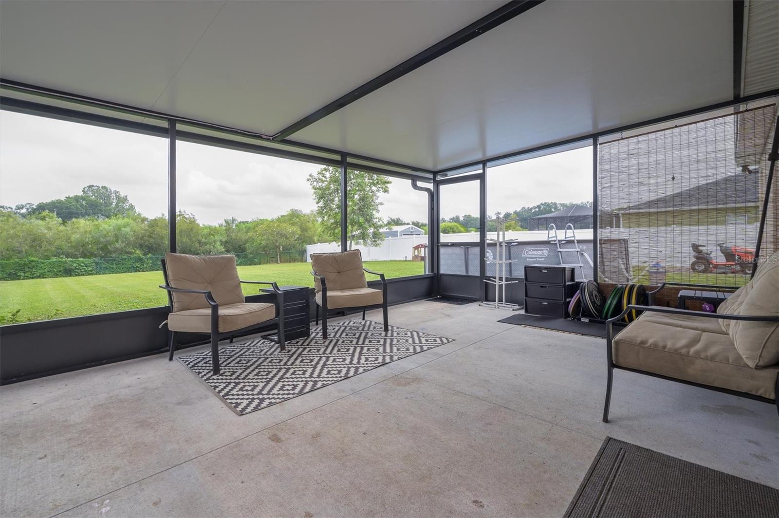 708 TOWER GROVE DR — photo 22