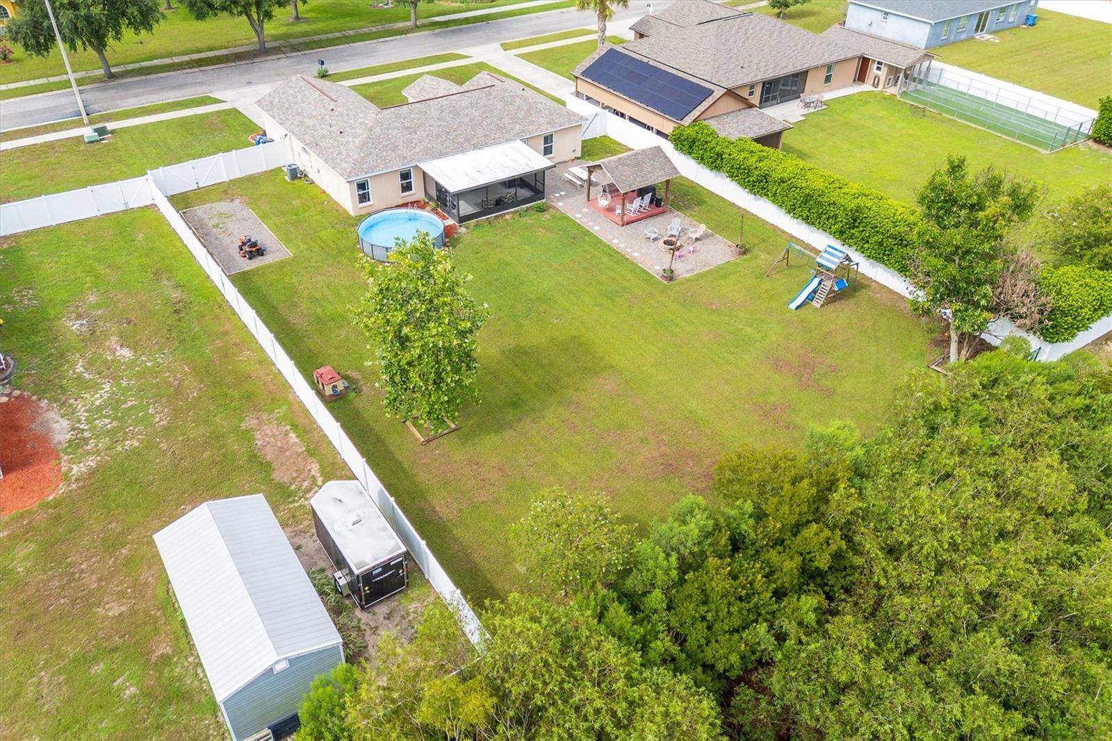 708 TOWER GROVE DR — photo 28