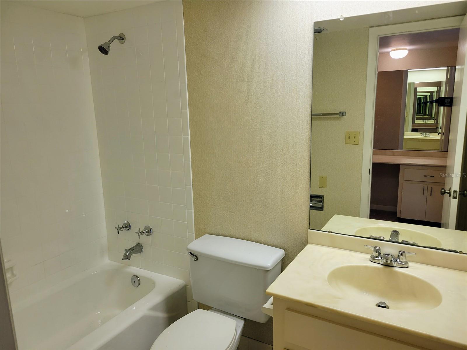 400 64TH AVE #1001 W — photo 16