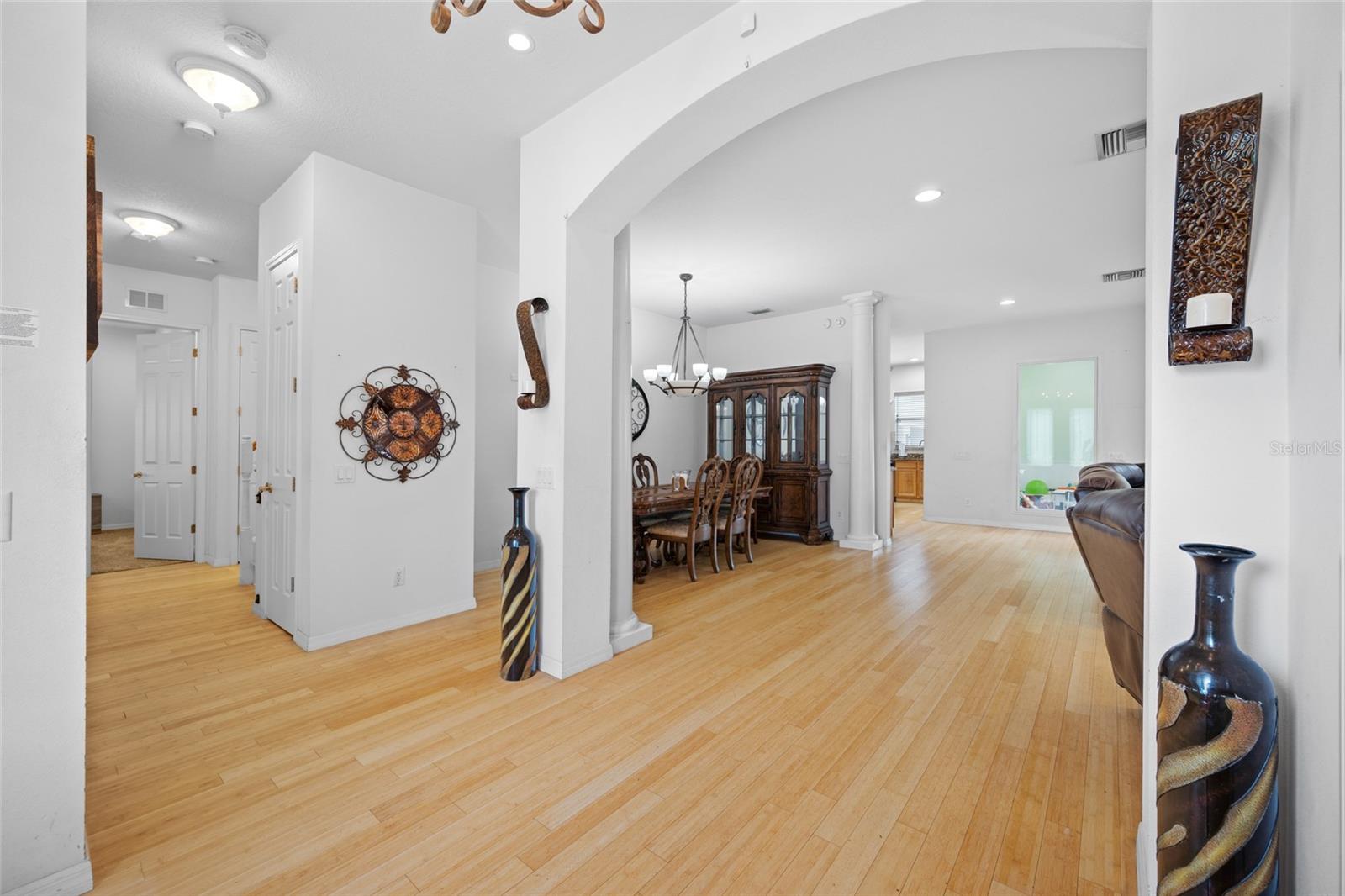 13030 DELWOOD RD — photo 9
