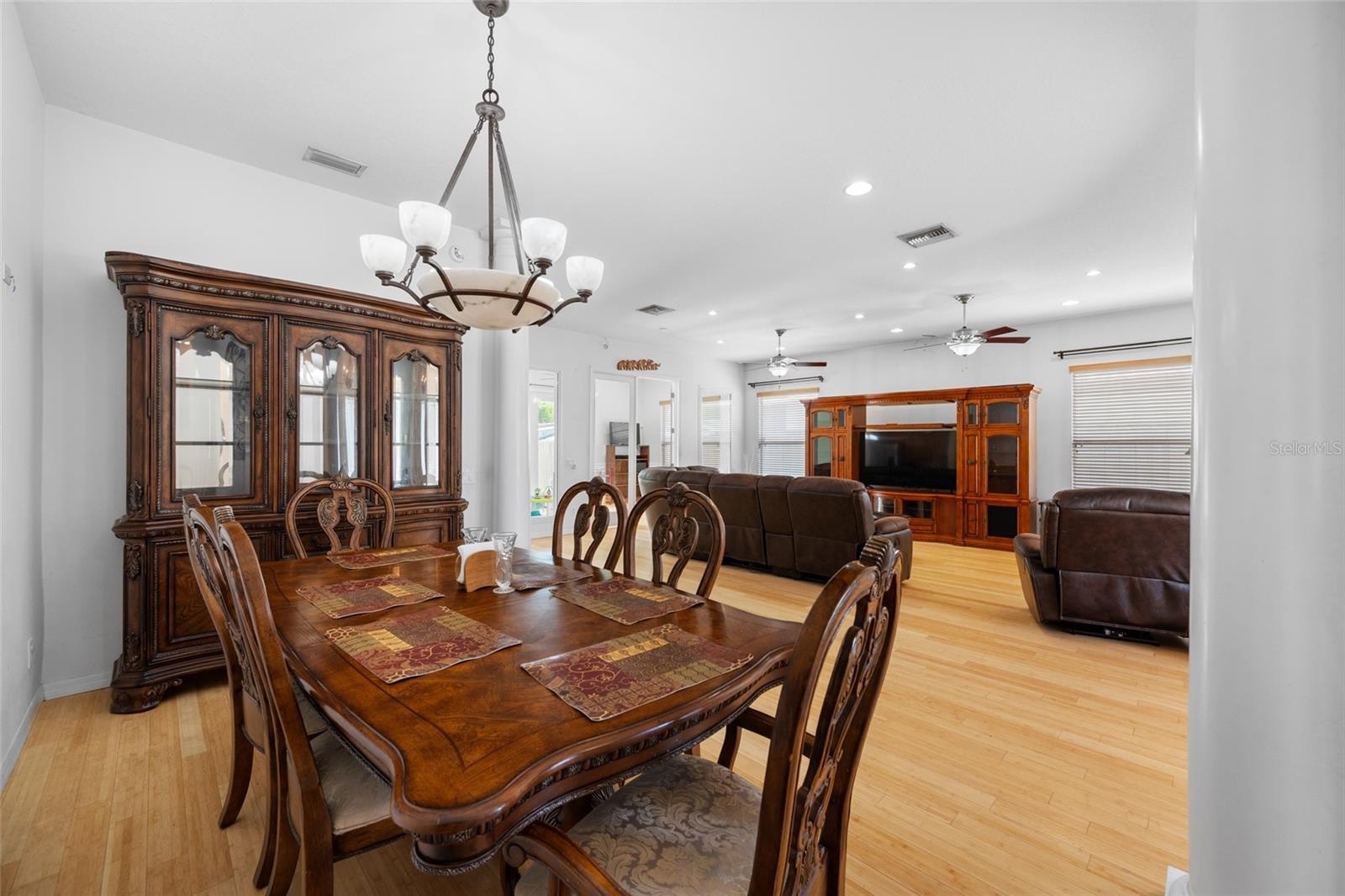 13030 DELWOOD RD — photo 12