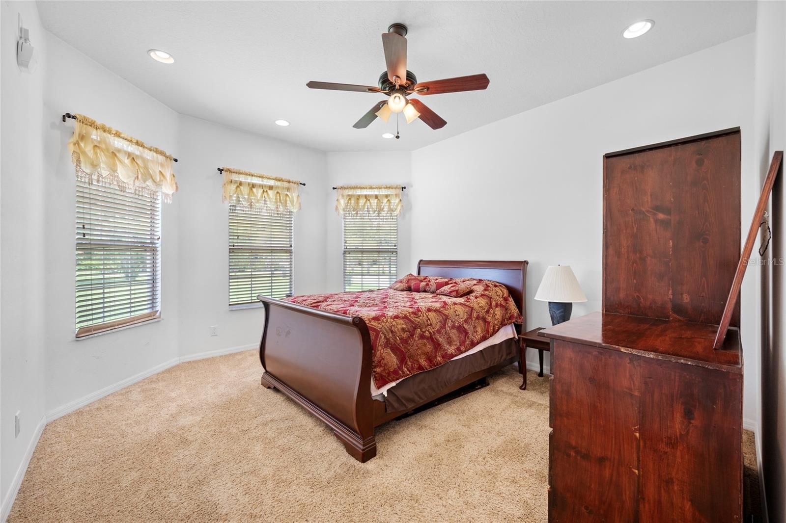 13030 DELWOOD RD — photo 32