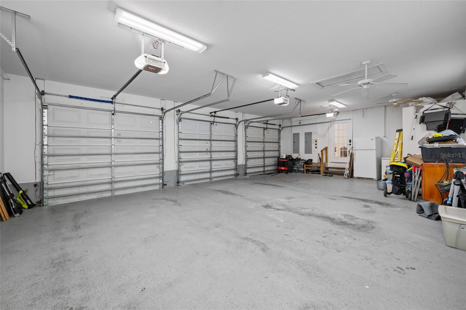 13030 DELWOOD RD — photo 38