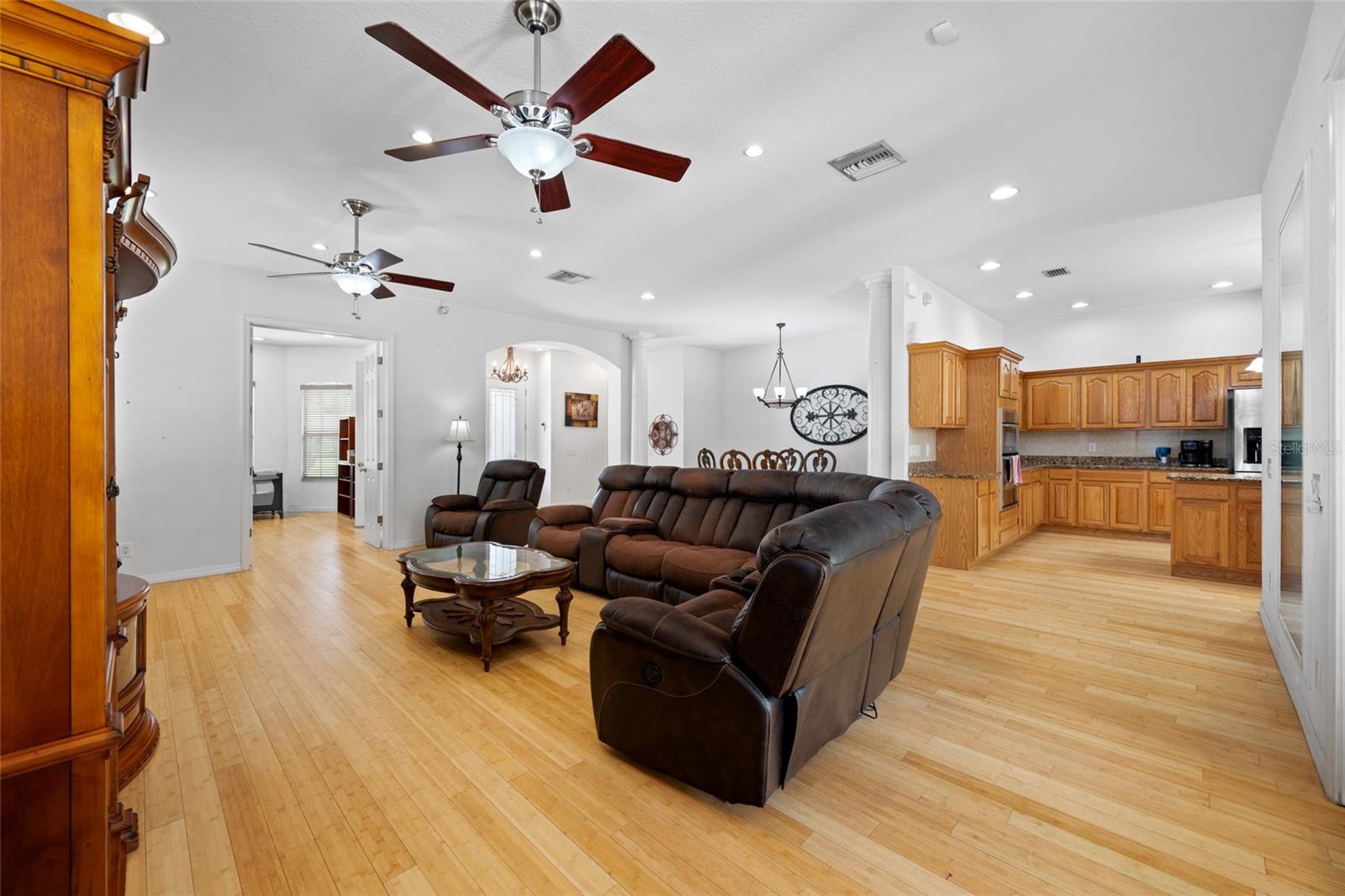 13030 DELWOOD RD — photo 20