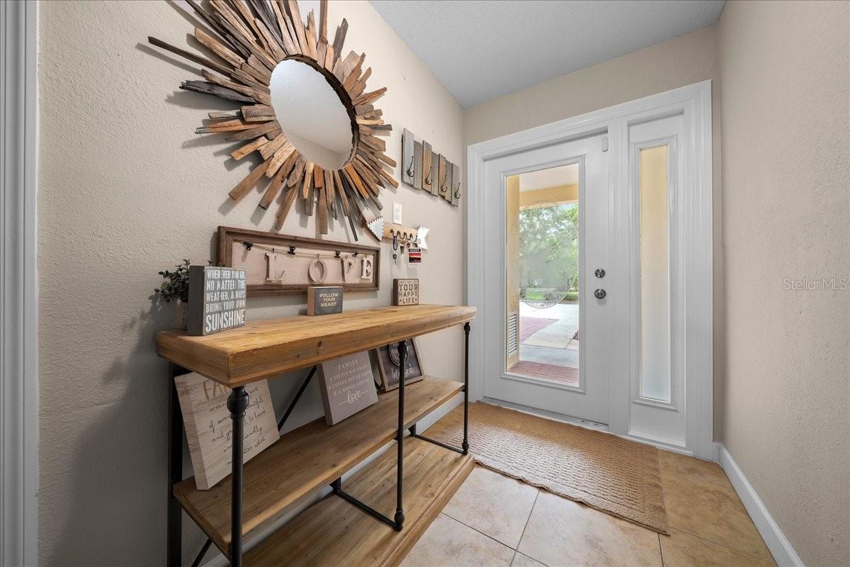 158 BRENT CIR — photo 4