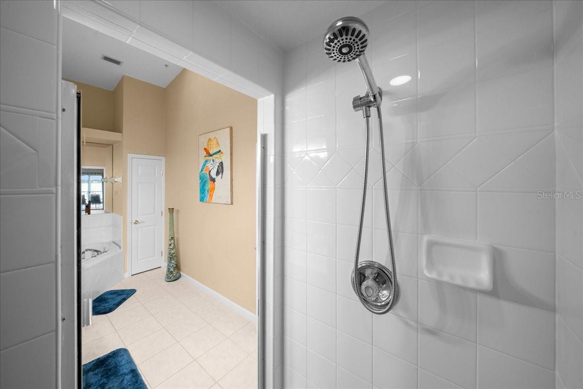 158 BRENT CIR — photo 32
