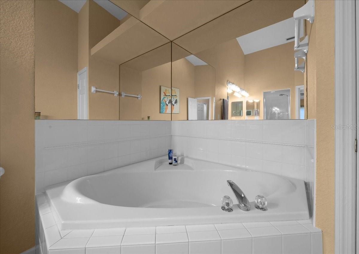 158 BRENT CIR — photo 30