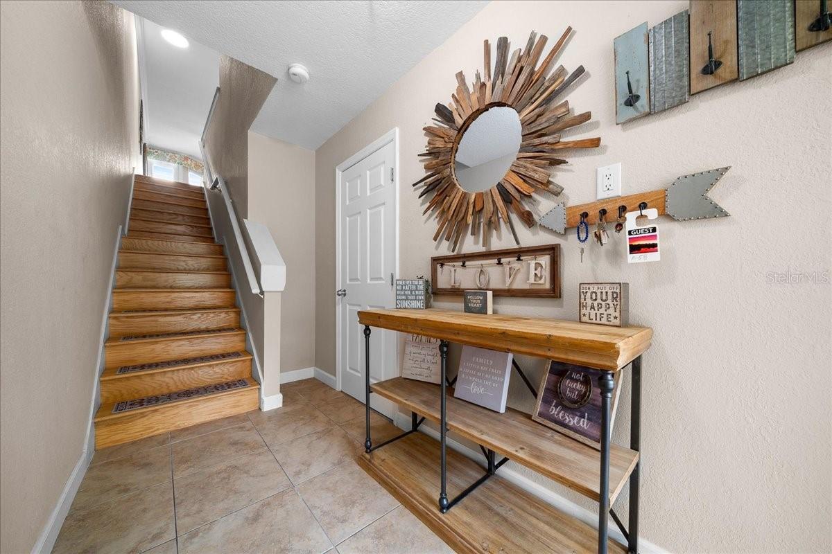 158 BRENT CIR — photo 5