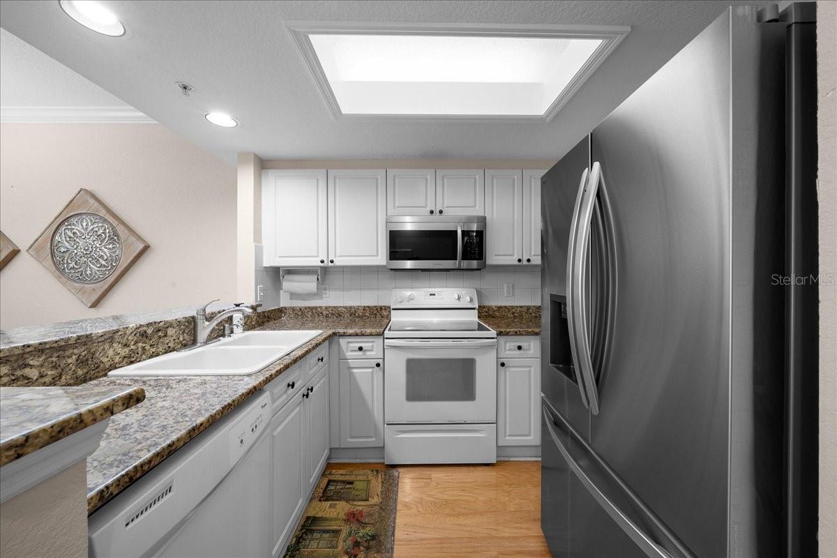 158 BRENT CIR — photo 8