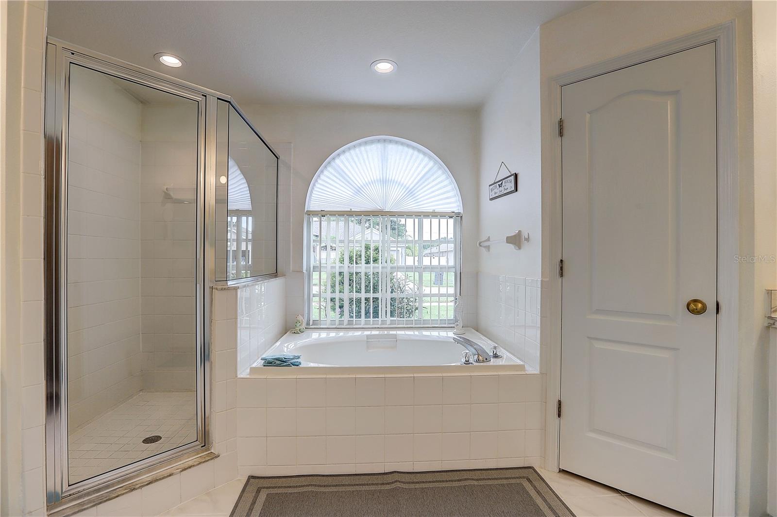 2242 TOWERING OAKS CIR — photo 16