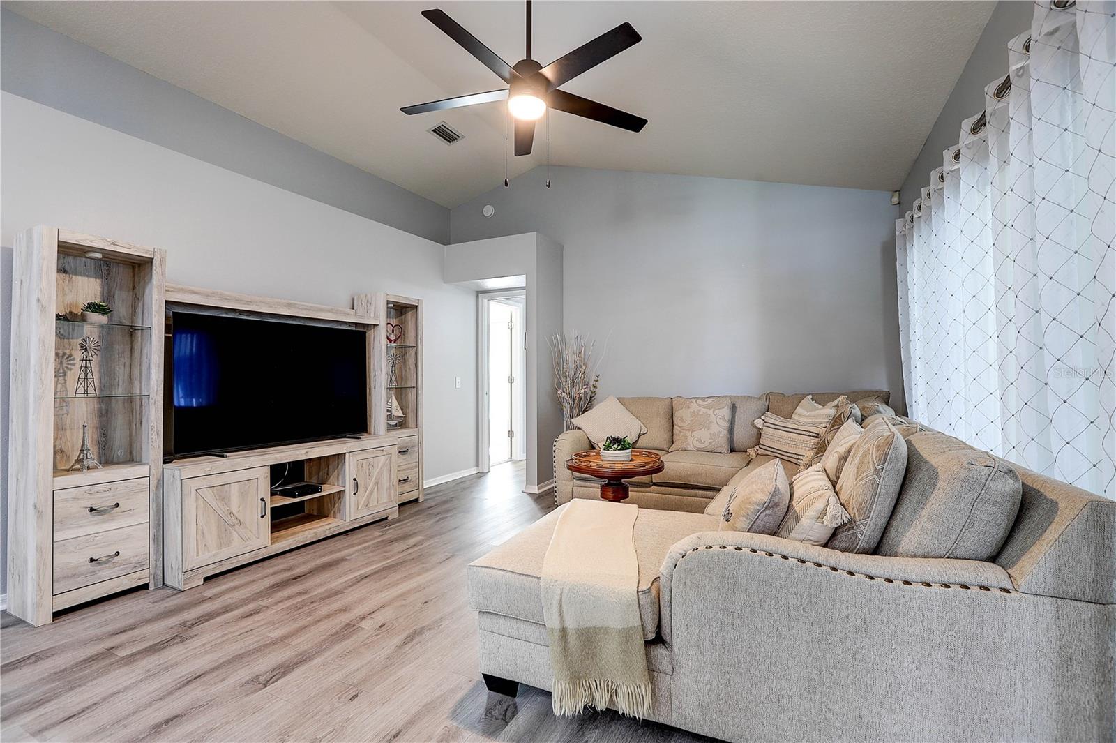 2242 TOWERING OAKS CIR — photo 19
