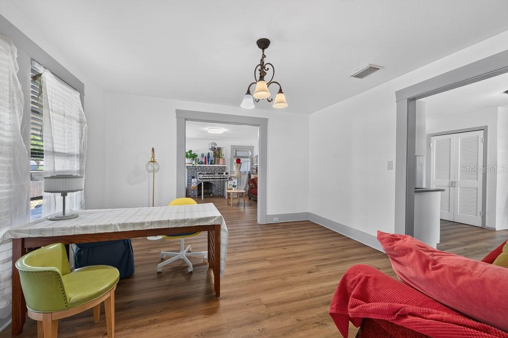 6020 N FLORA VISTA AVE — photo 9