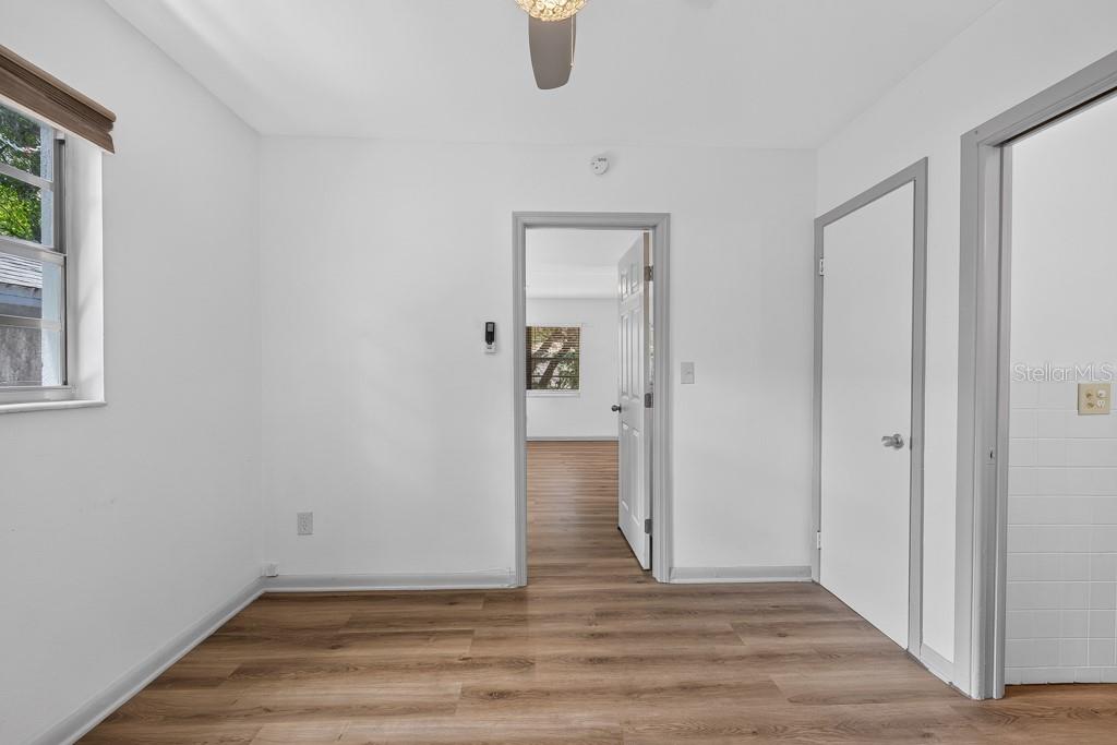 6020 N FLORA VISTA AVE — photo 43