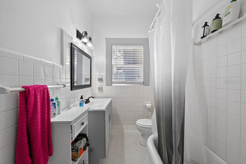 6020 N FLORA VISTA AVE — photo 22