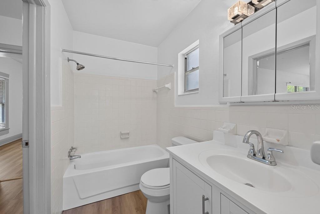 6020 N FLORA VISTA AVE — photo 45