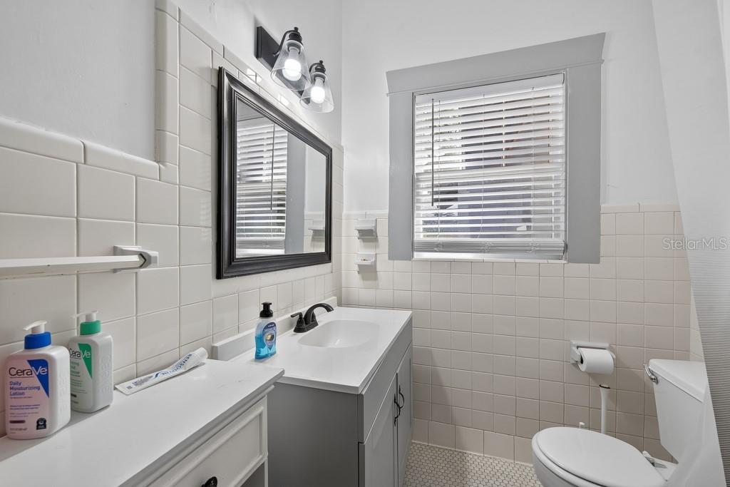 6020 N FLORA VISTA AVE — photo 23