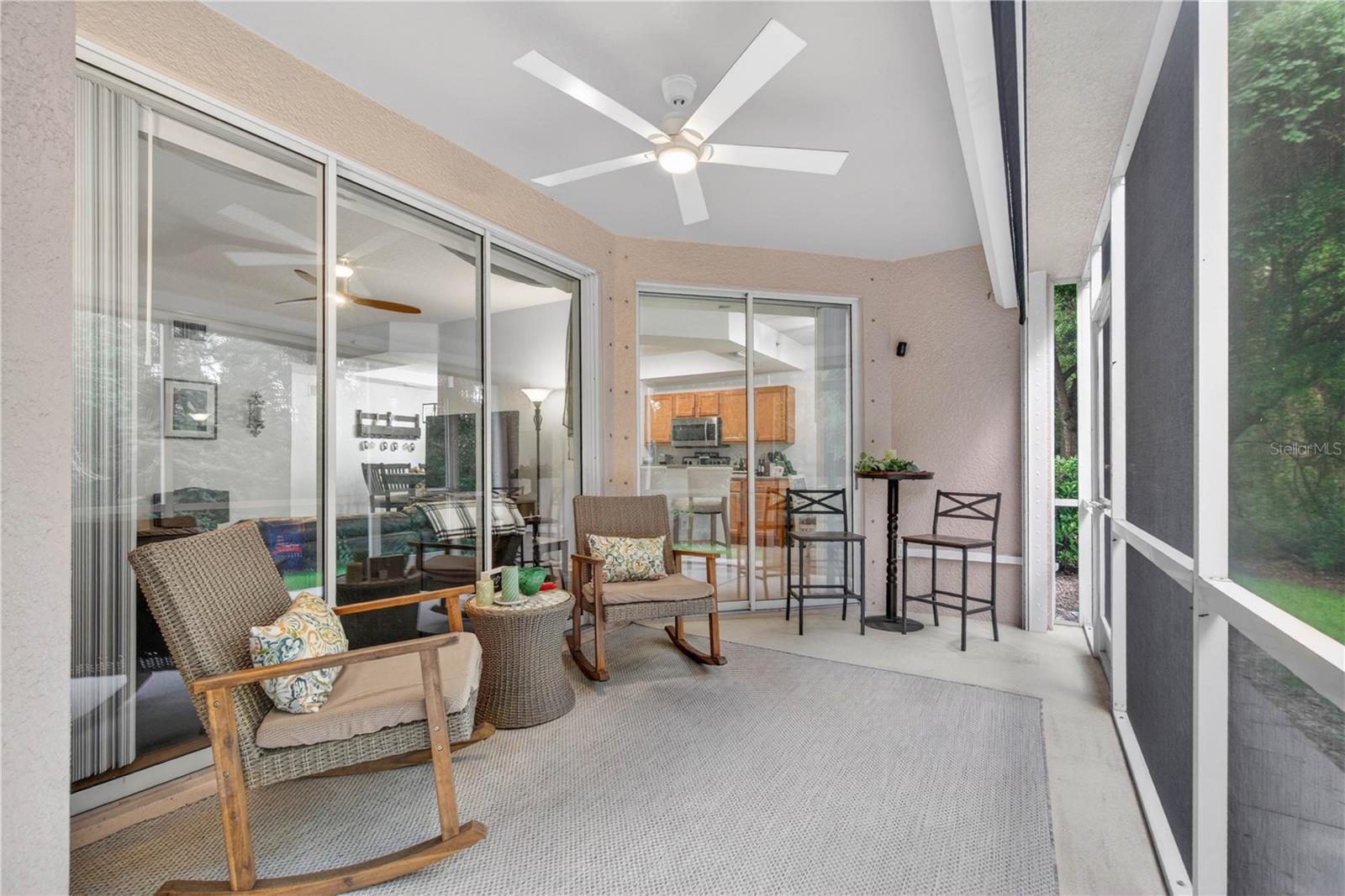 852 LANTERN WAY — photo 37