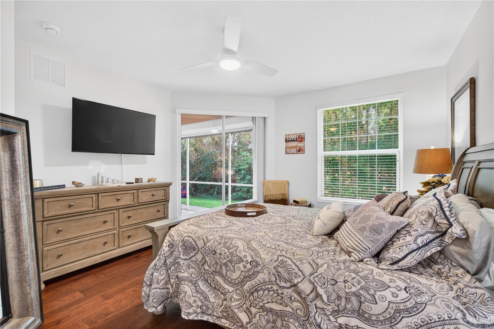 852 LANTERN WAY — photo 28